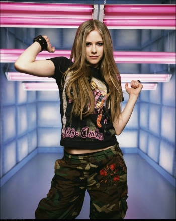 avrillavigne4kj.jpg